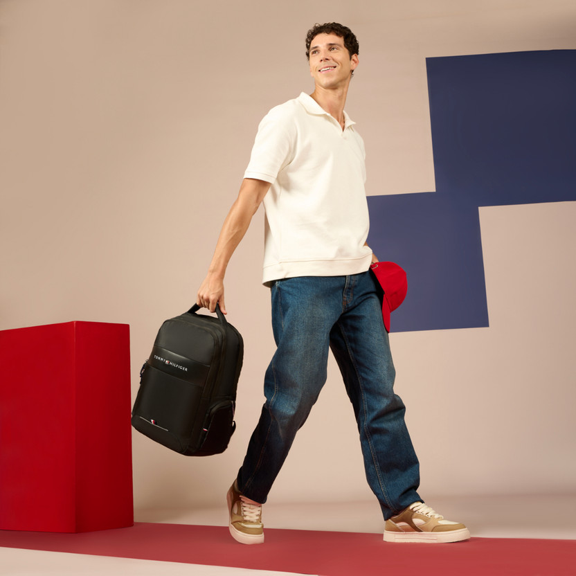 TOMMY HILFIGER Joshua 21 L Laptop Backpack(Black)