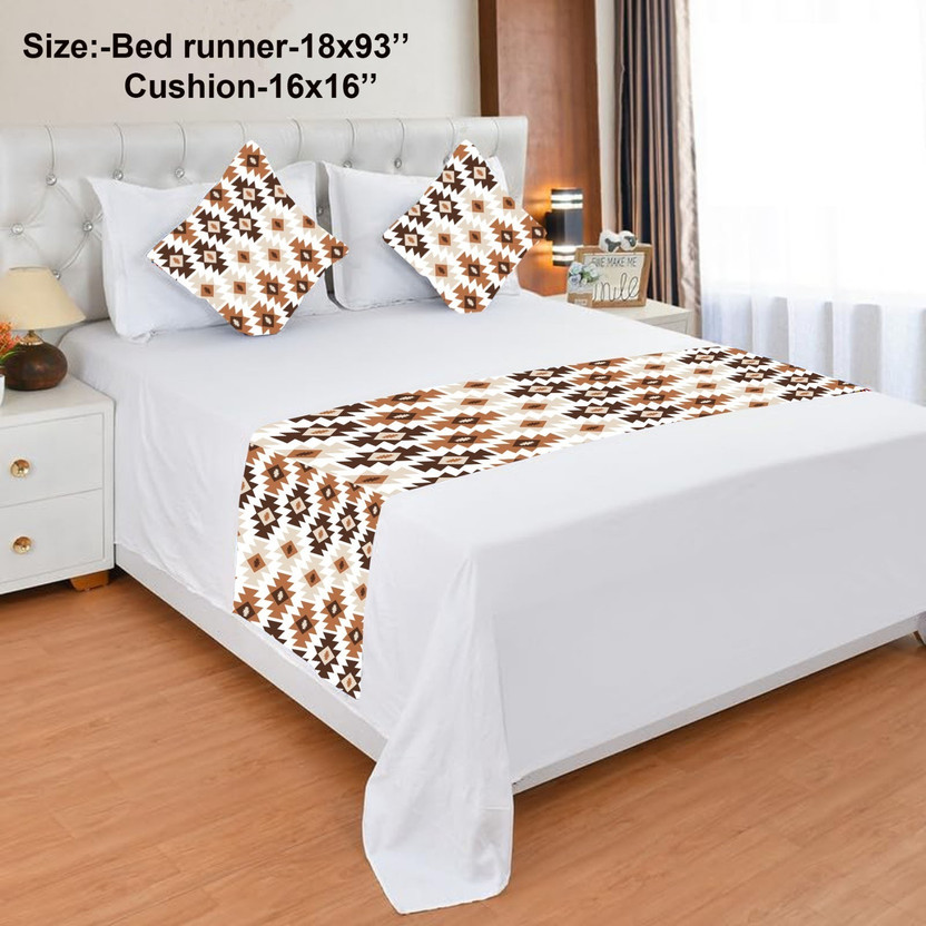A CUBE LUXURY SOLUTIONS Velvet, Jacquard King Sized Bedding Set(White, Coffee, 2 Cushion Cover, 1 Bed Runner)