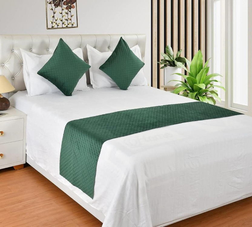 EXOTICE Velvet King Sized Bedding Set(Olive Green, 2 Cushion cover, 1 bed runner)