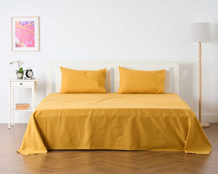 KITESCREATIONS KITESCREATIONS Cotton King Sized Bedding Set(Mimosa, 1 Bed Spread, 2 Pillow Cover) - Flipkart Deal