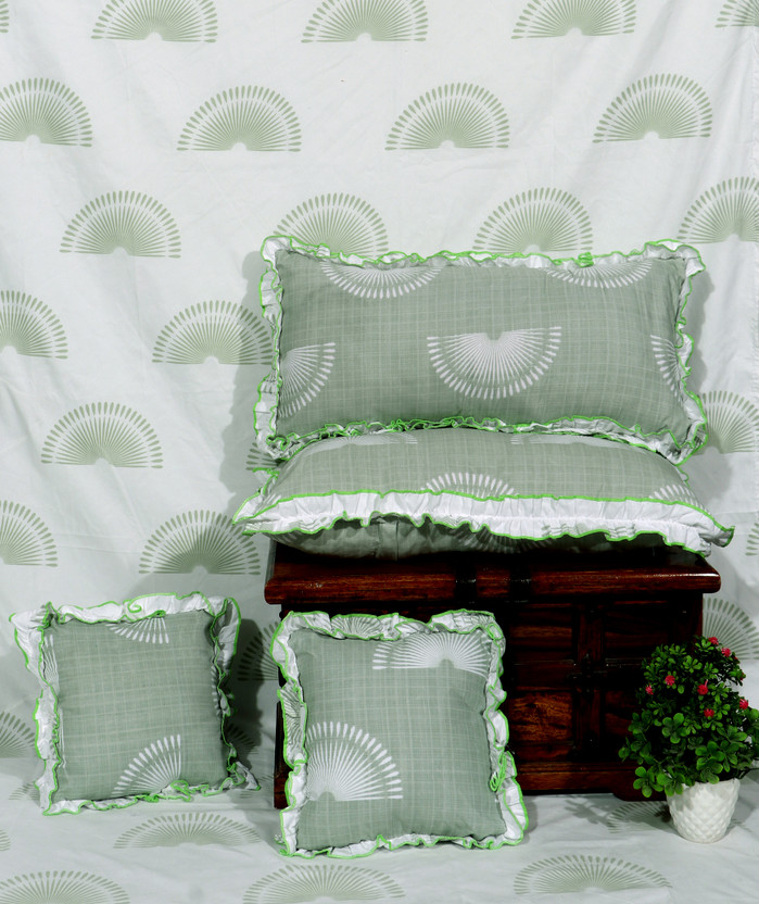 driji Cotton Double Flat 300 TC Floral 1 Summer Bedsheet with 2 Pillow Covers, 2 Cushion Covers(Green)