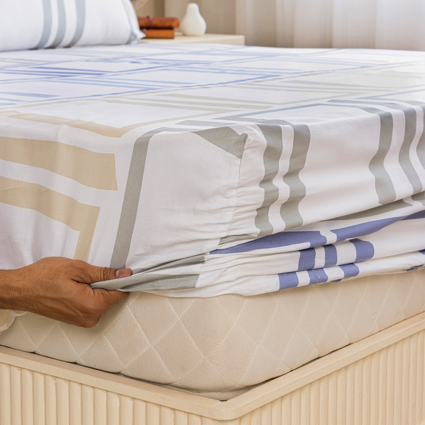HOMEMONDE Cotton Single Fitted (Elastic) 210 TC Printed 1 Bedsheet with 2 Pillow Covers(Modern Maze)
