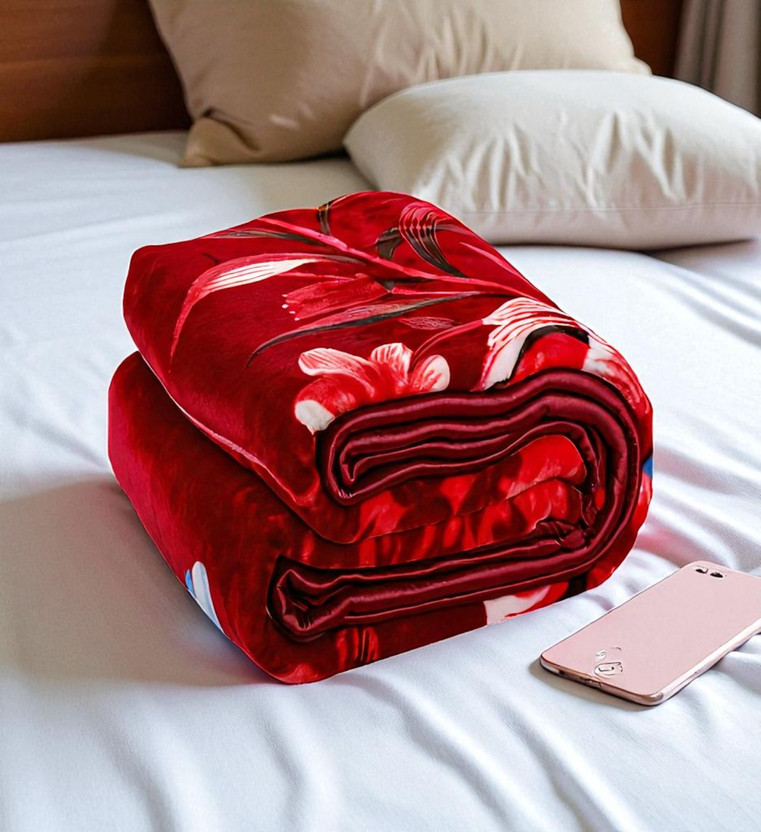 GKM Abstract Single Quilt for  Heavy Winter(Woollen Blend, Red, White)