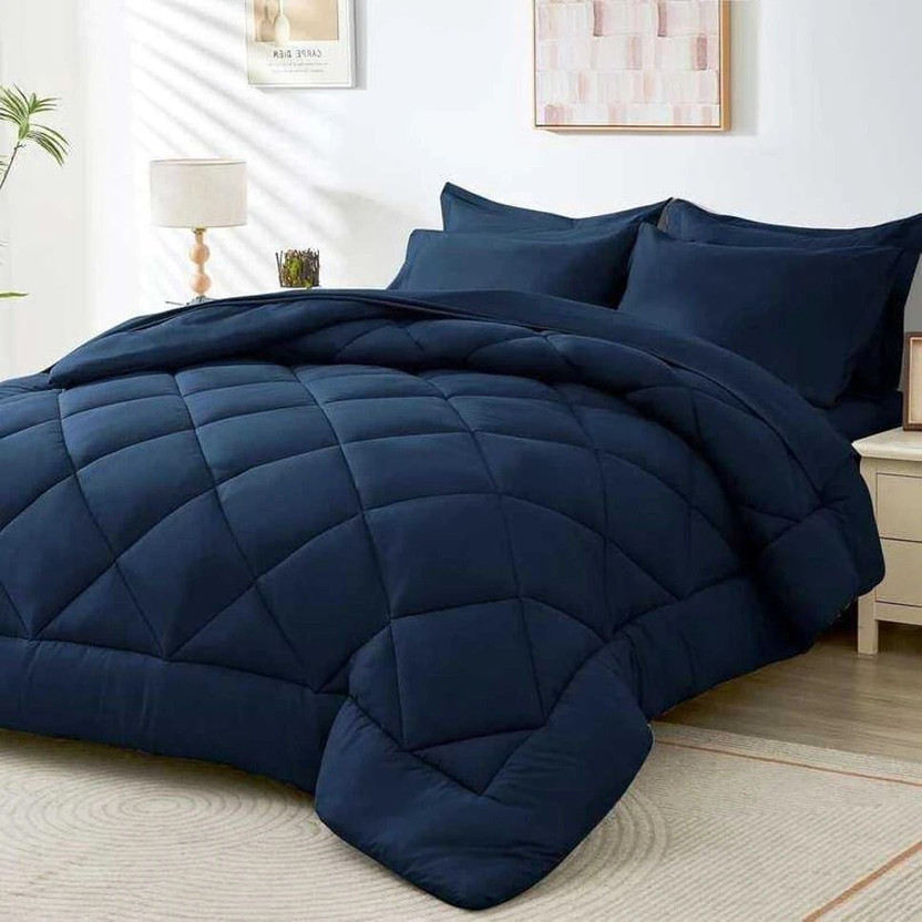 Relaxfeel Solid Single Quilt for  Heavy Winter(Polyester, Navy Blue)