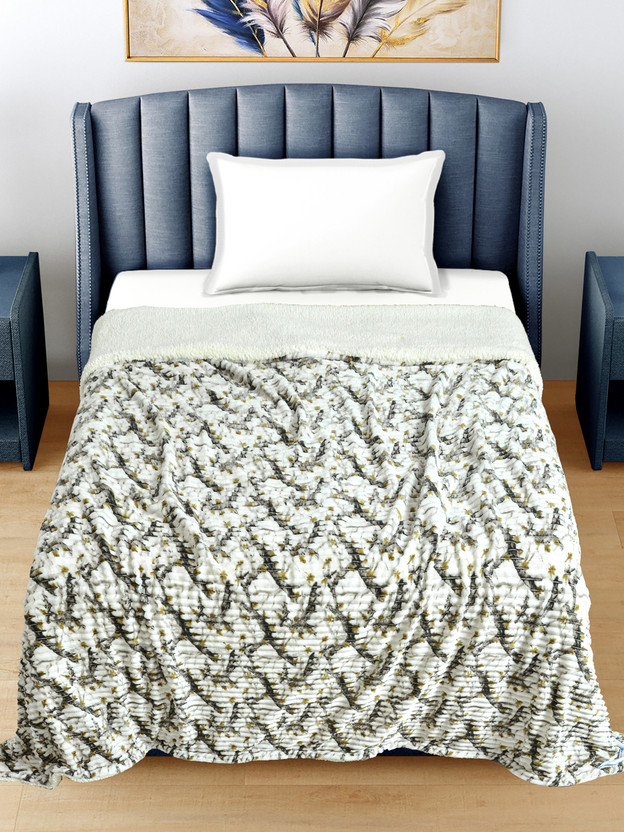 Fabinaliv Fabinaliv Abstract Single Comforter for  Mild Winter(Woollen Blend, White) - Flipkart Deal