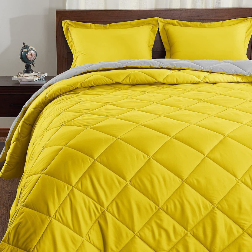 YUKU Self Design Double Comforter for  Heavy Winter(Microfiber, Yellow)