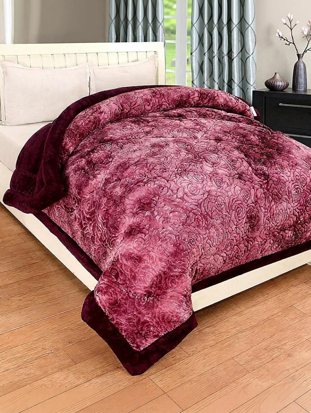 Homerica Self Design Double Quilt for  Heavy Winter(Woollen Blend, WINE)