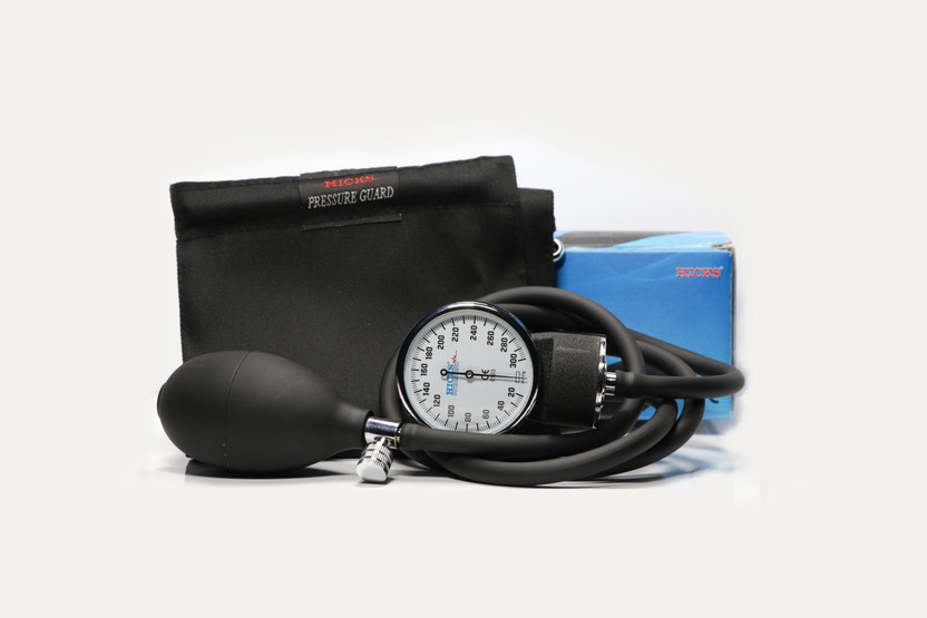 Hicks PRESSURE GUARD Healthcare BP Machine Aneroid Blood Pressure Monitor With Stethoscope Bp Monitor(Black)