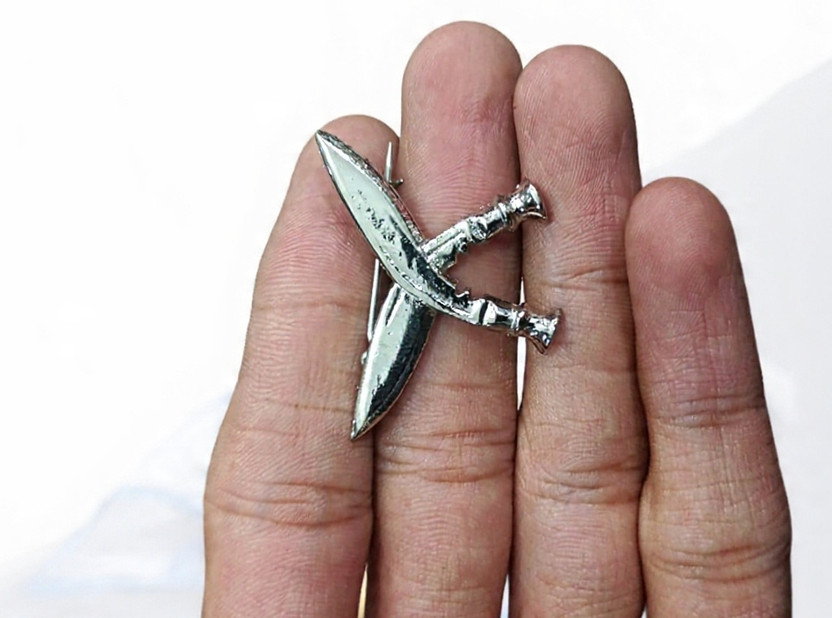 Gorkhastyle Premium Khukuri Brooch(Silver)