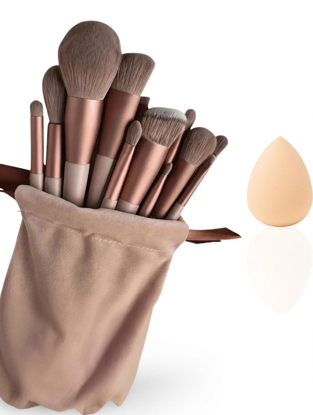 AmazingKarts 13-Piece Professional Makeup Brush Set with Beauty Sponge for Face & Eye Makeup(Pack of 14)