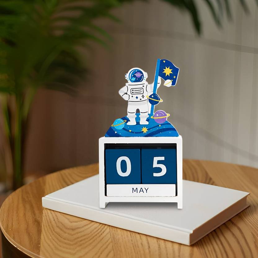Tlismi Creative Wooden Desk Advent Calendar Astronaut Figurine Number