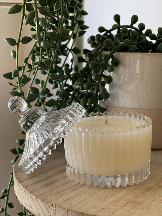 Lavish Mini Crystal Scented Candle Jar For Home Decor, Diwali, Anniversary, Gifting Set Candle(White, Pack of 1)