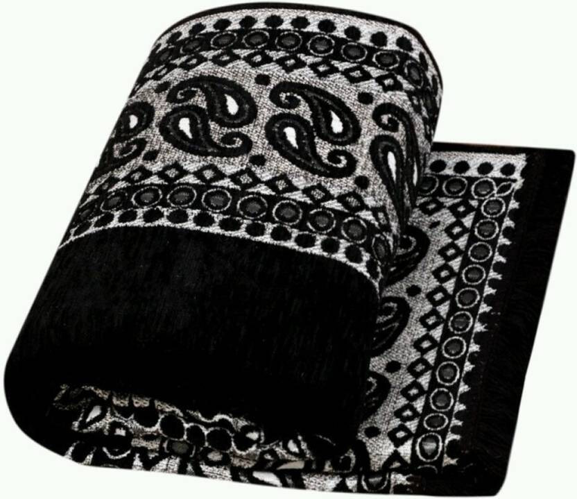 THE FRESH LIVERY 5 ft  X 7 ft Chenille Carpet(Rectangle, Black)