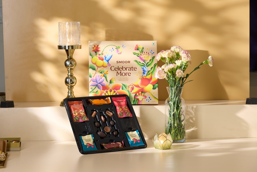 Smoor Celebration Box Pack of 14 Bar Gift Pack(208 g)