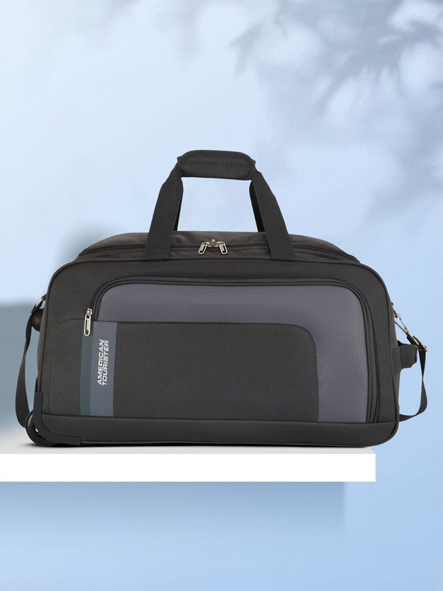 AMERICAN TOURISTER CAMP WHEEL 65cm Duffel With Wheels (Strolley)