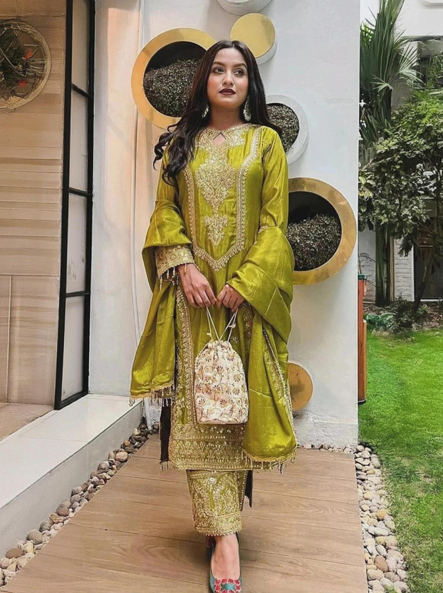PILUDI HOUSE Women Kurti Pant Attached Dupatta Set