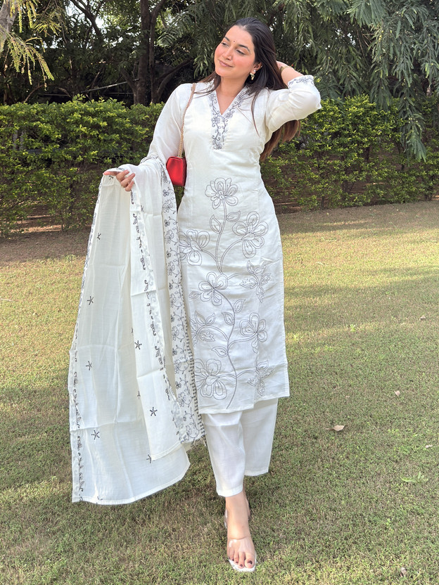 VredeVogel Women Kurta Pant Dupatta Set