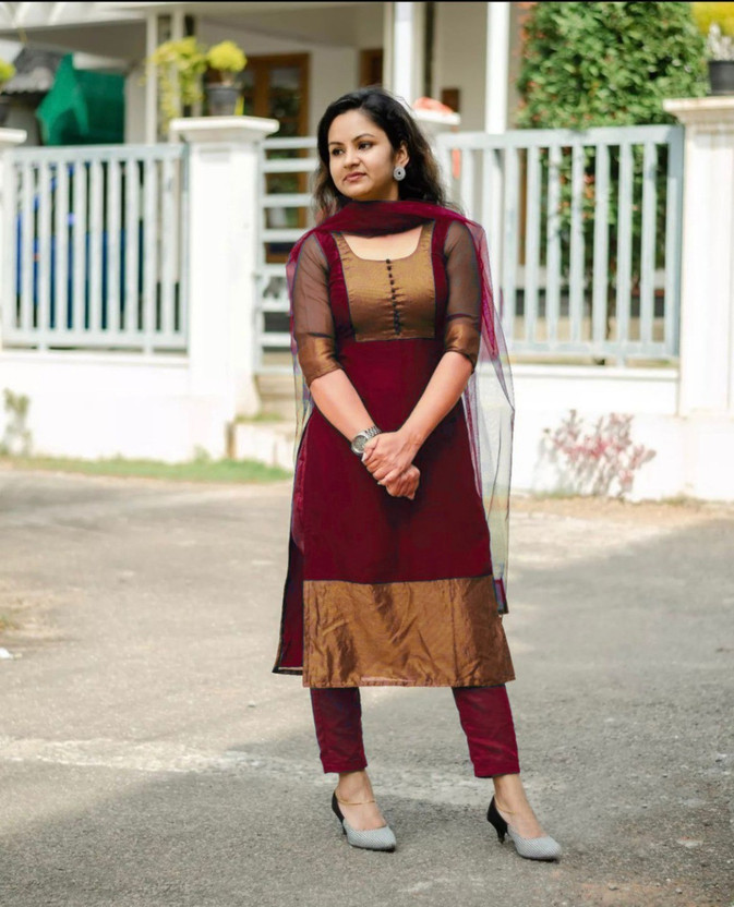 THE LIBAS COLLECTION COTTON RED DESIGNER KURTI ONLINE IN