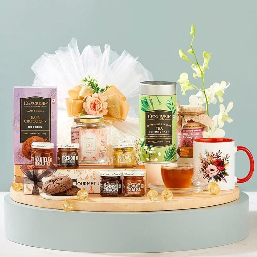 The Gift Studio Gourmet Indulgence Hamper Combo(6)