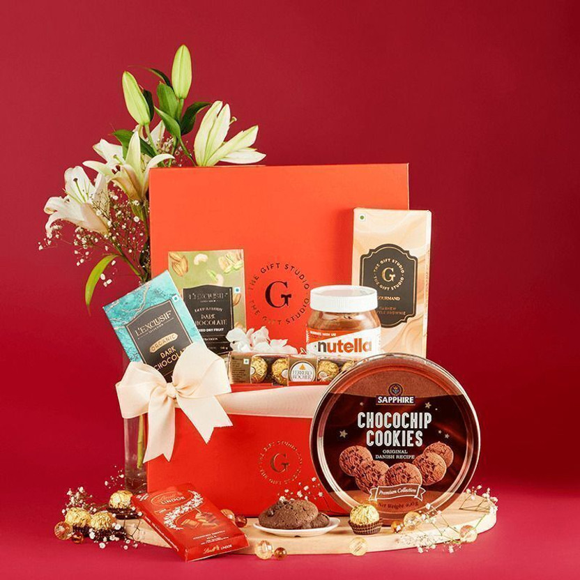 The Gift Studio Chocolate Bliss Hamper Combo(Lindt, Brittles & More | Gourmet Sweet Treats Gift Box for Chocolate Lovers)