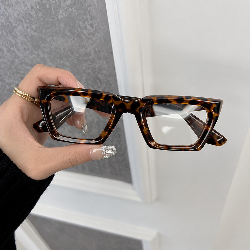 AKAYI Full Rim Cat-eyed Frame(54 mm)