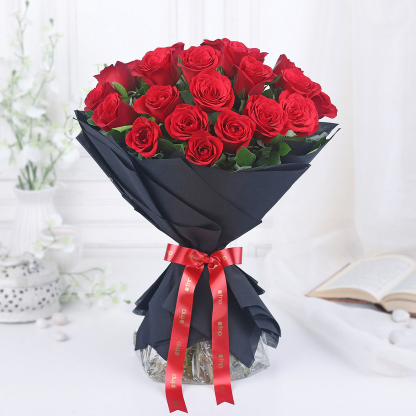Fresh Fresh Live Flower Bouquet of 20 Red Roses, Self-Watering Standing Bouquet Fresh Red Rose Bouquets(20 Flowers) - Flipkart Deal
