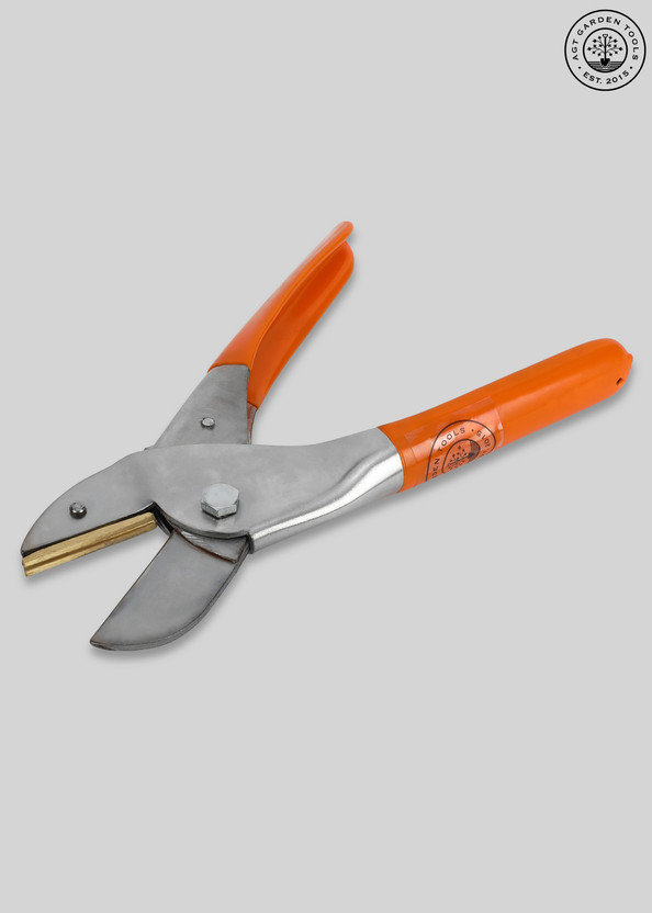 AGT Gardening Scissor, Pruning Secateur Flower and Leaf Cutter for Potted Plant Gardening Scissor, Pruning Secateur Flower and Leaf Cutter for Potted Plant Anvil Pruner Garden Tool Kit(1 Tools)