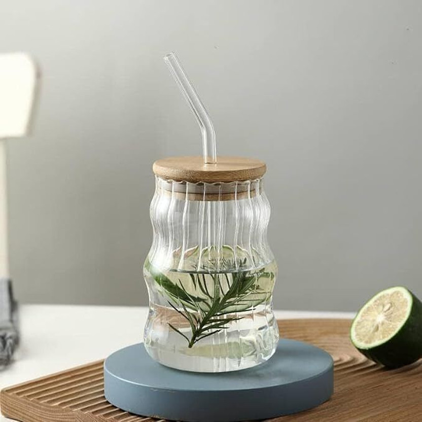 Idona Creation Wave Shape Glass with Bamboo Lid and Straw Glassware for Cocktail, Juice,Coffee Glass Water/Juice Glass(510 ml, Glass, Clear)