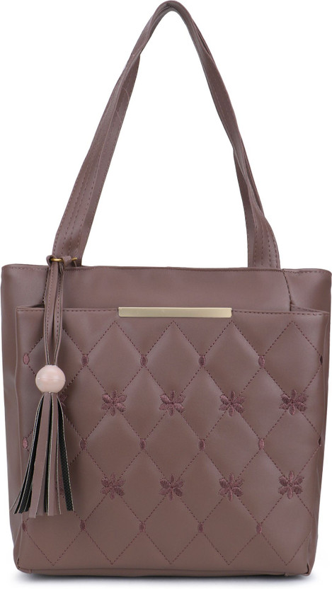 claspNclutch Women Beige Hand-held Bag