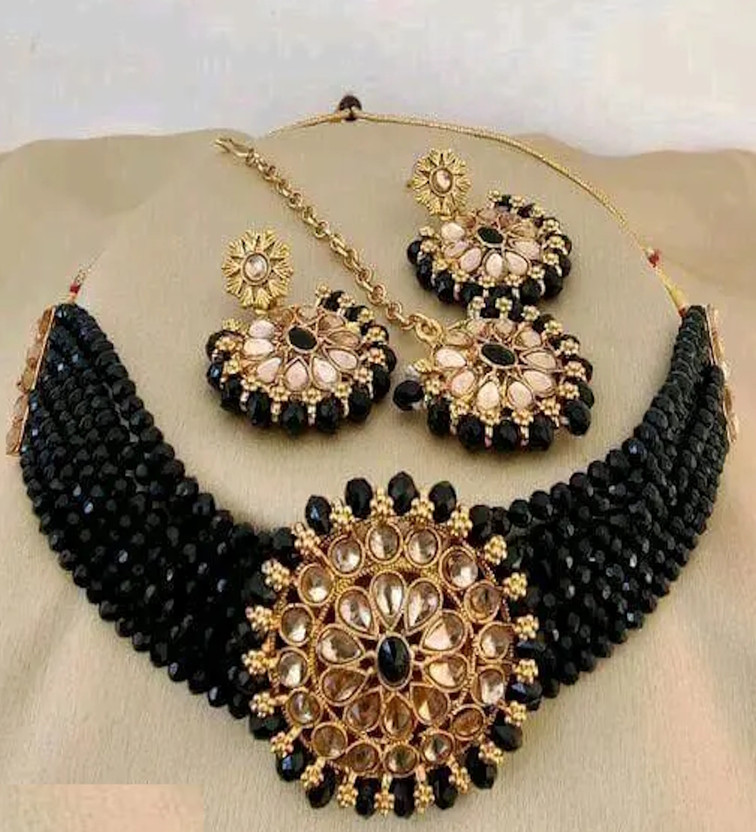 Rajasthan Imitation Alloy Gold-plated Black Jewellery Set(Pack of 1)