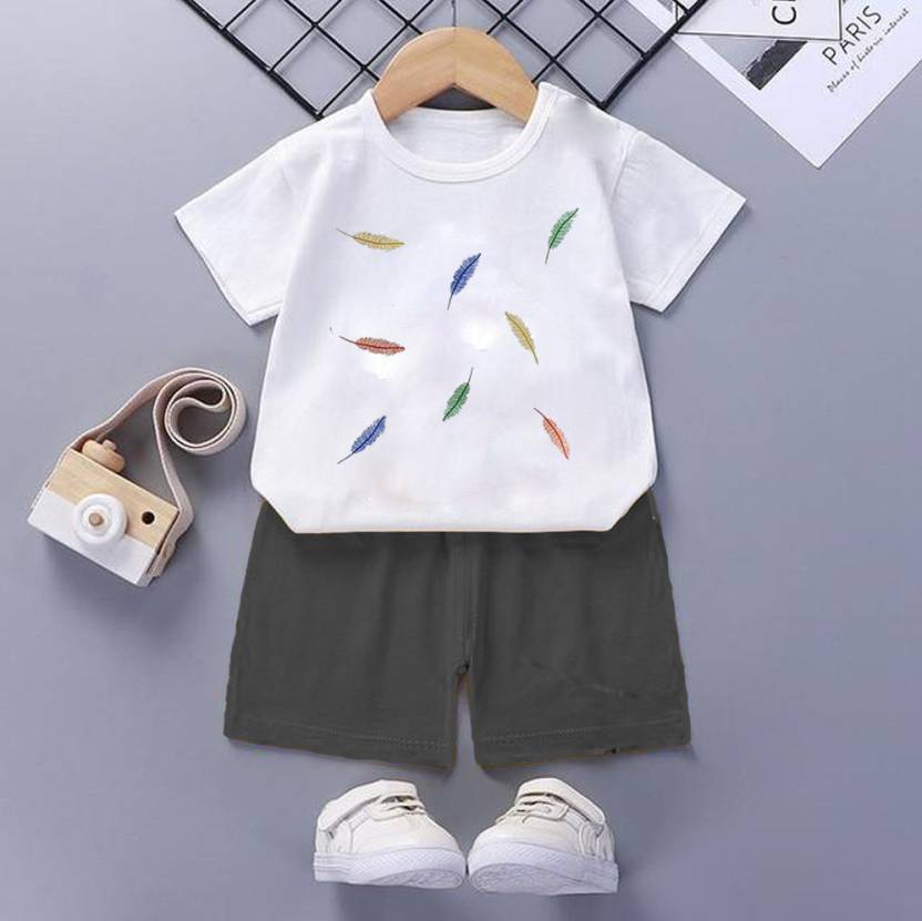 Up 80% Off on Kids Combo Apparels at  Rs.217