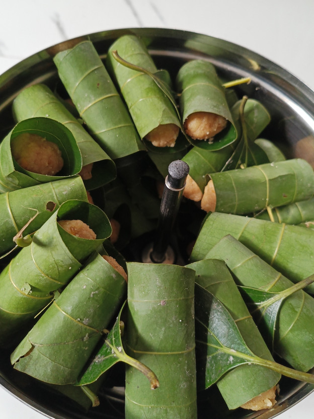 BUSINESS INTERNATIONAL Therali Leaves 50 Qty.Pack Kitchen Tool Set(Green, Rolling Board)