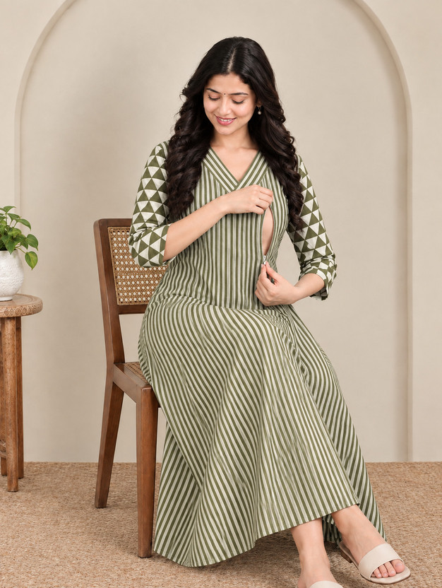 Dream Dream Global Women Striped A-line Kurta(White, Green) - Flipkart Deal