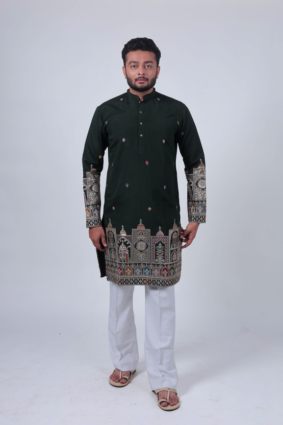 Varbandhan Men Embroidered Straight Kurta(Green)
