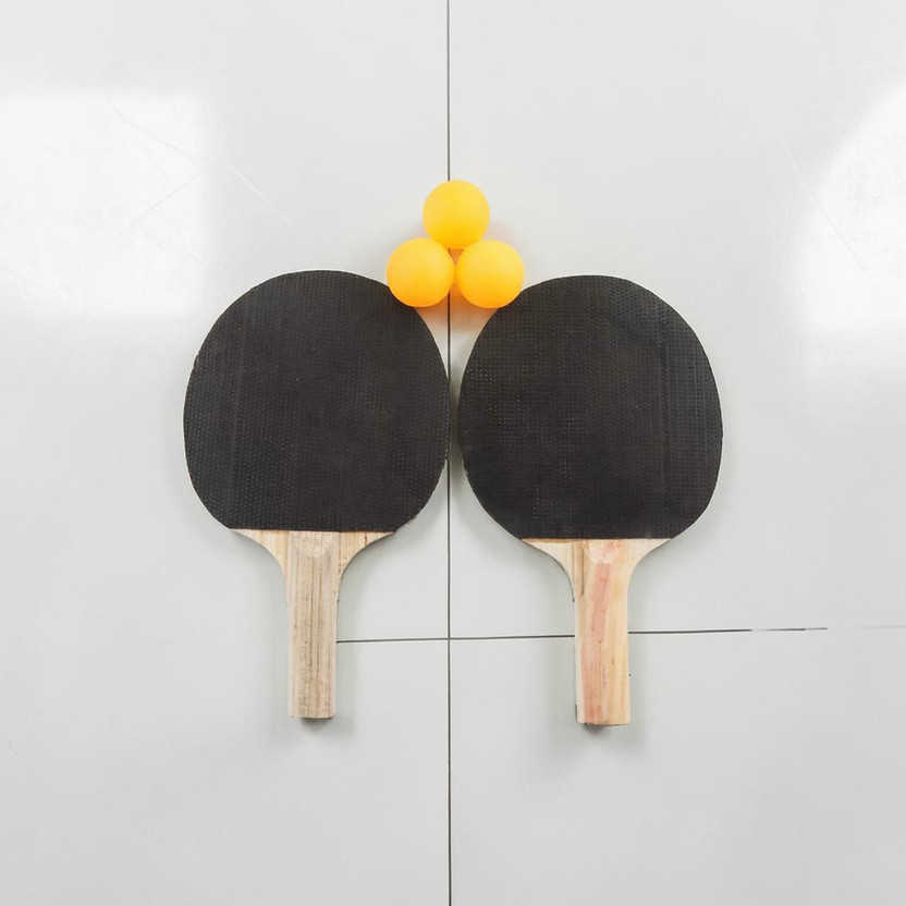 HPHCRAFTT HPHCRAFTT Wooden Table Tennis Racket Set for Kids Indoor Family Fun Skill Building(Black) - Flipkart Deal