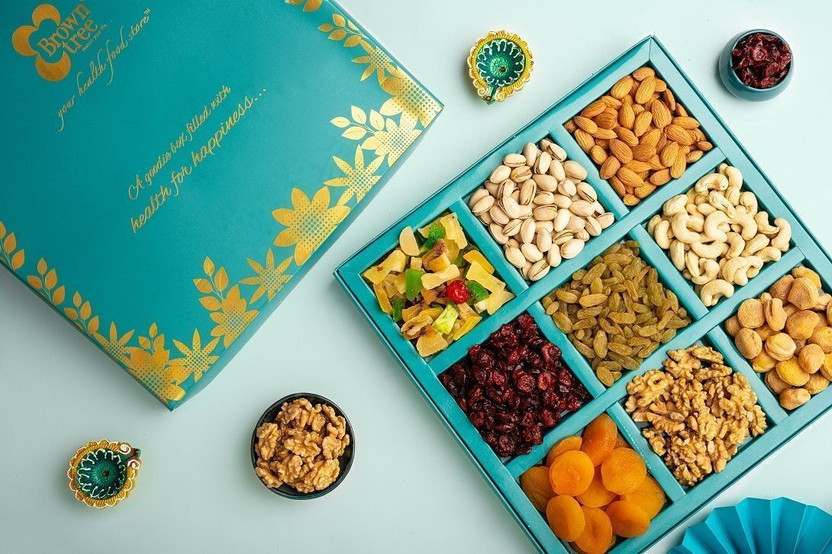Brown Brown tree Hamper-9p|Dry Fruit GiftHamper|Unique Gifts|Gift Packs For Diwali|Corporate Gift(1 x 580 g) - Flipkart Deal