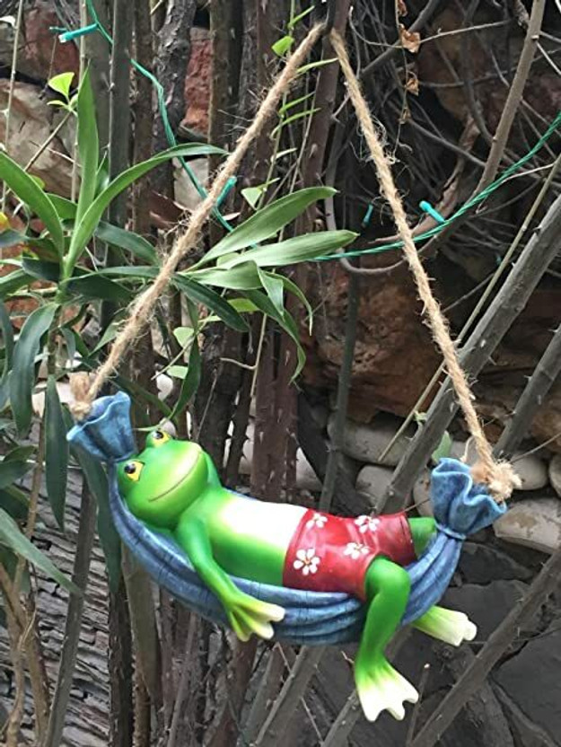 Vikarafty Frog on Hammock Garden Decoration Items for Outdoor Balcony Lounge (21 X 9.5 cm) Decorative Showpiece  -  4 cm(Terracotta, Green)