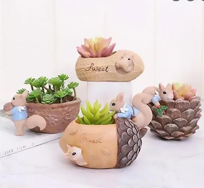 Vikarafty Ceramic, Resin Pot Combo Cute Squirrel Fleshy Succulent Planter Pot Handpicked Plant Container Set(Pack of 4, Terracotta)