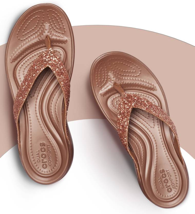 CROCS Capri V Glitter Flip W Women Brown Flats - Buy CROCS Capri V Glitter  Flip W Women Brown Flats Online at Best Price - Shop Online for Footwears  in India 