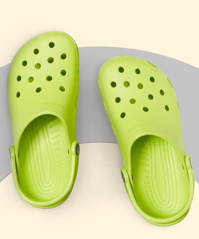 CROCS Classic Men Green Clogs - Buy CROCS Classic Men Green Clogs Online at  Best Price - Shop Online for Footwears in India 