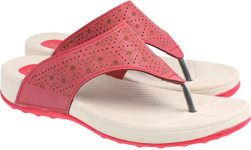 WALKAROO Women Red Sports Sandals - Buy 