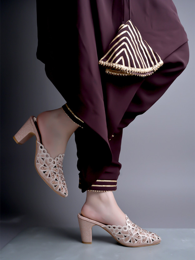 SHOETOPIA Women Heels(Gold , 8)