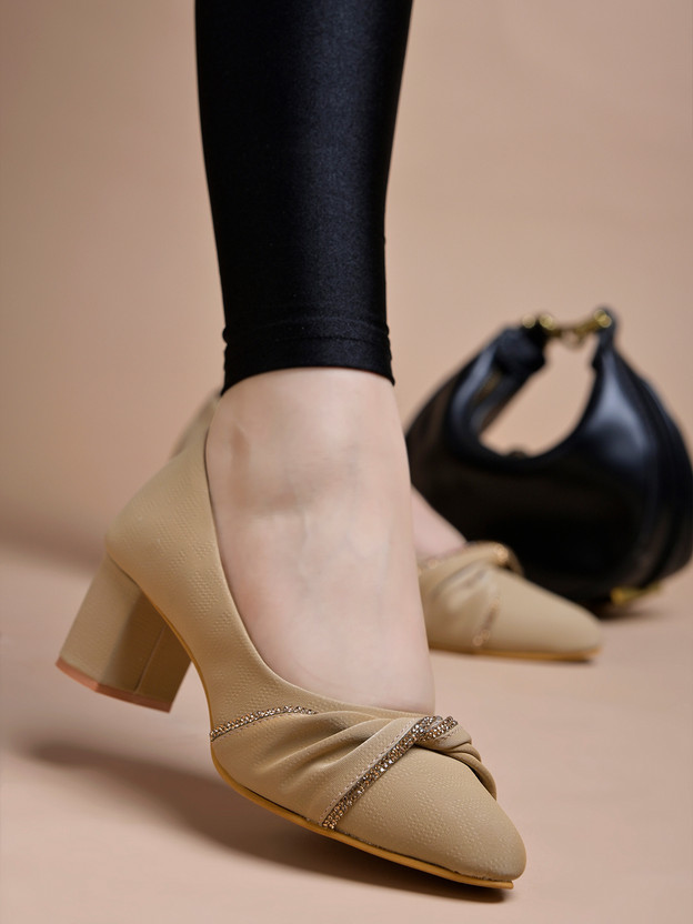 SHOETOPIA Women Heels(Beige , 4)