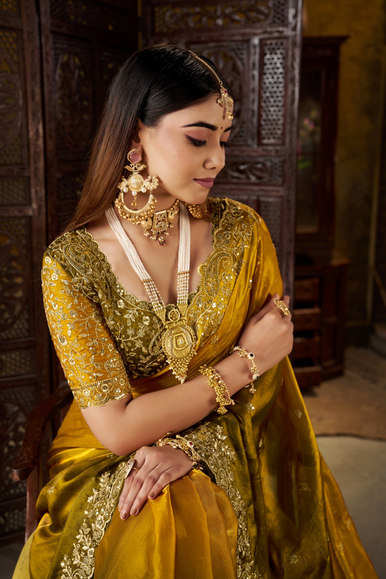 Laddu creation Embellished Bollywood Jimmy Jimmy, Silk Blend Saree(Mustard)