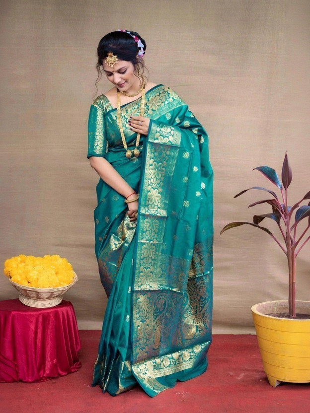 Omsaiarts Woven Kasavu Silk Blend Saree(Light Blue)