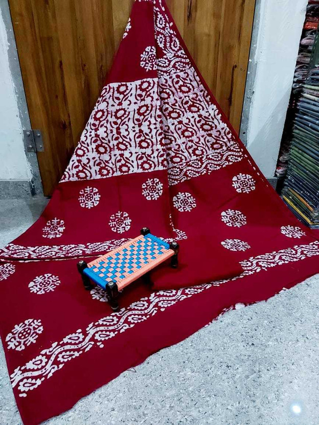 vaishnavi handicrafts Blocked Printed, Color Block, Floral Print, Printed Hand Batik Pure Cotton Saree(Maroon, White)