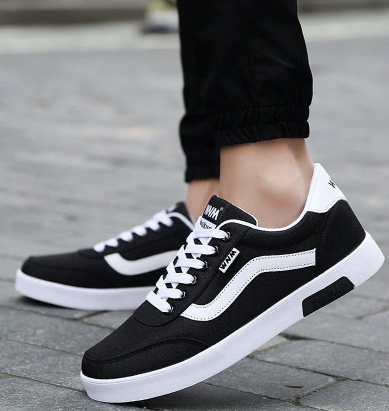 sneakers black and white