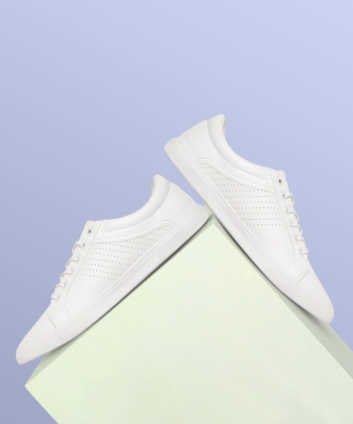 Roadster men white solid sneakers clearance