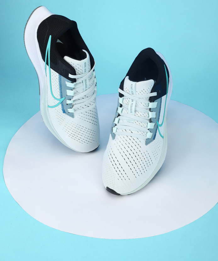 NIKE Air Zoom Pegasus 38 WoRoad s 