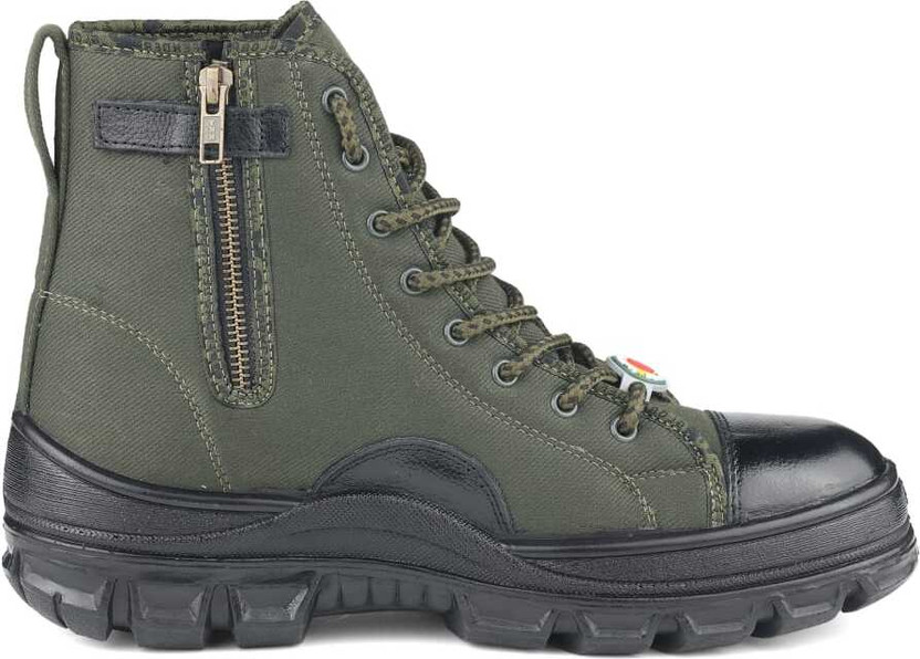 GLOBAL GLOBAL DEFENDER Hiking & Trekking Shoes For Men(Green , 6) - Flipkart Deal